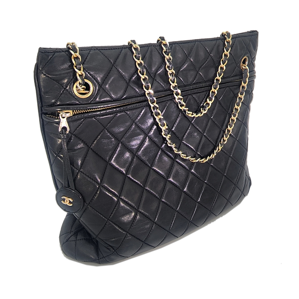 Vintage Chanel Tote Bag - Lambskin Quilted Leather w/ Gold Chain & CC Charm